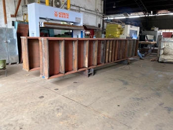 Fabrication Work of Pressing-Beam for Construction Site